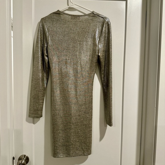 Club L London Metallic Wrap Knot Mini Dress Silver Size 4 - Picture 3 of 6